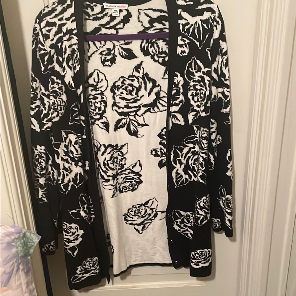 Isaac Mizrahi Black and White Floral Cardigan Sweater